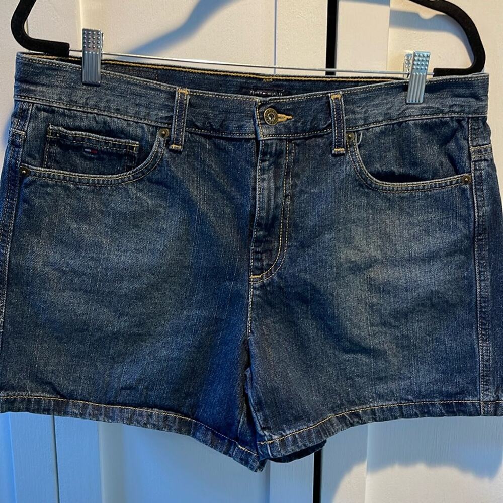 Tommy Hilfiger Denim Shorts 4" inseam Size 12